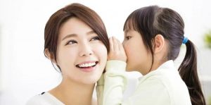 4 Cara Menyikapi Anak yang Mulai Banyak Berbicara